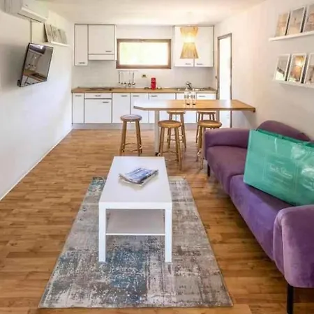 In 54595 Apartamento *